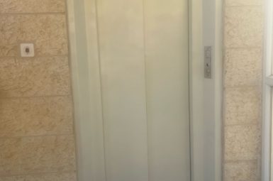 WhatsApp Image 2025-07-22 at 23.38.47 (4) (אמצעי)
