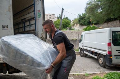 yoav huvlot gallry
